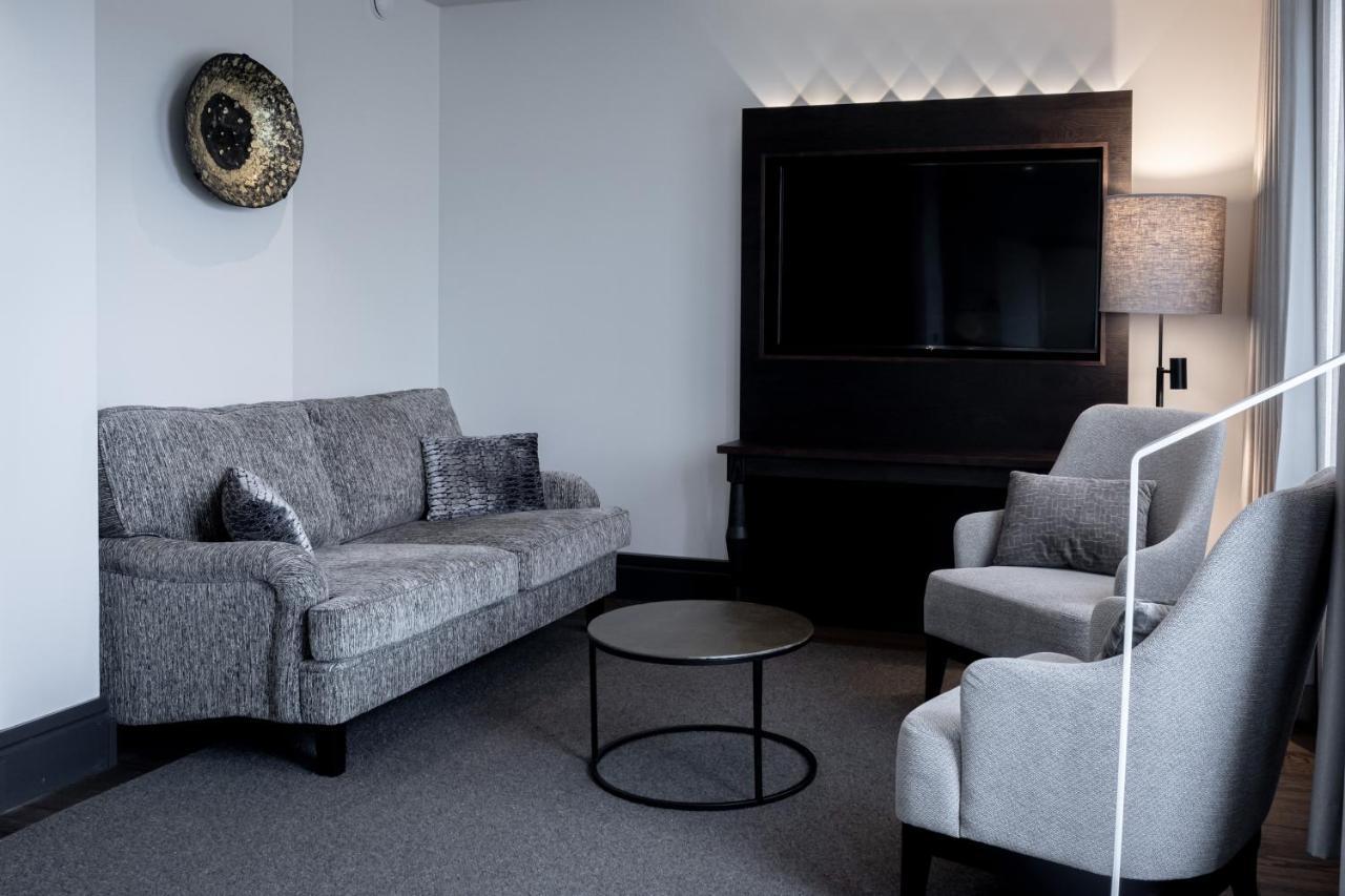 Lapland Hotels Bulevardi Helsinki Bagian luar foto A living room at the hotel